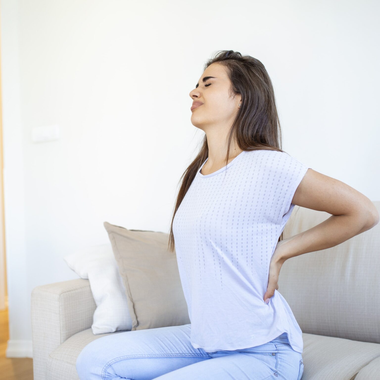 Back Pain Doctor in Indore, Spine Doctor in Indore, Best Neurosurgeon in Indore, Best Spine Surgeon in Indore