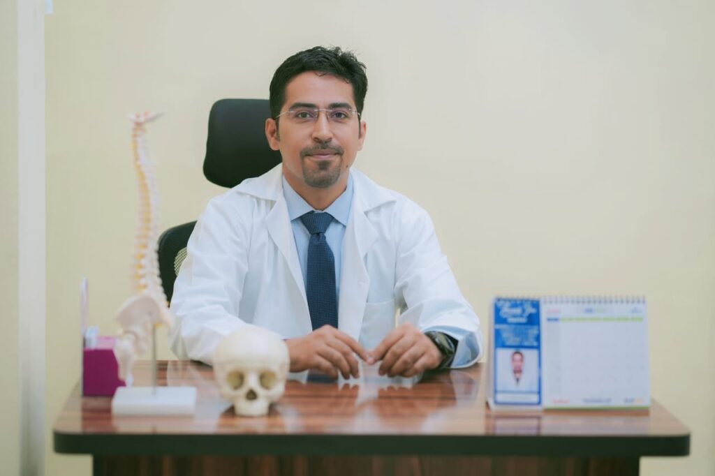 Dr Sandeep Moolchandani